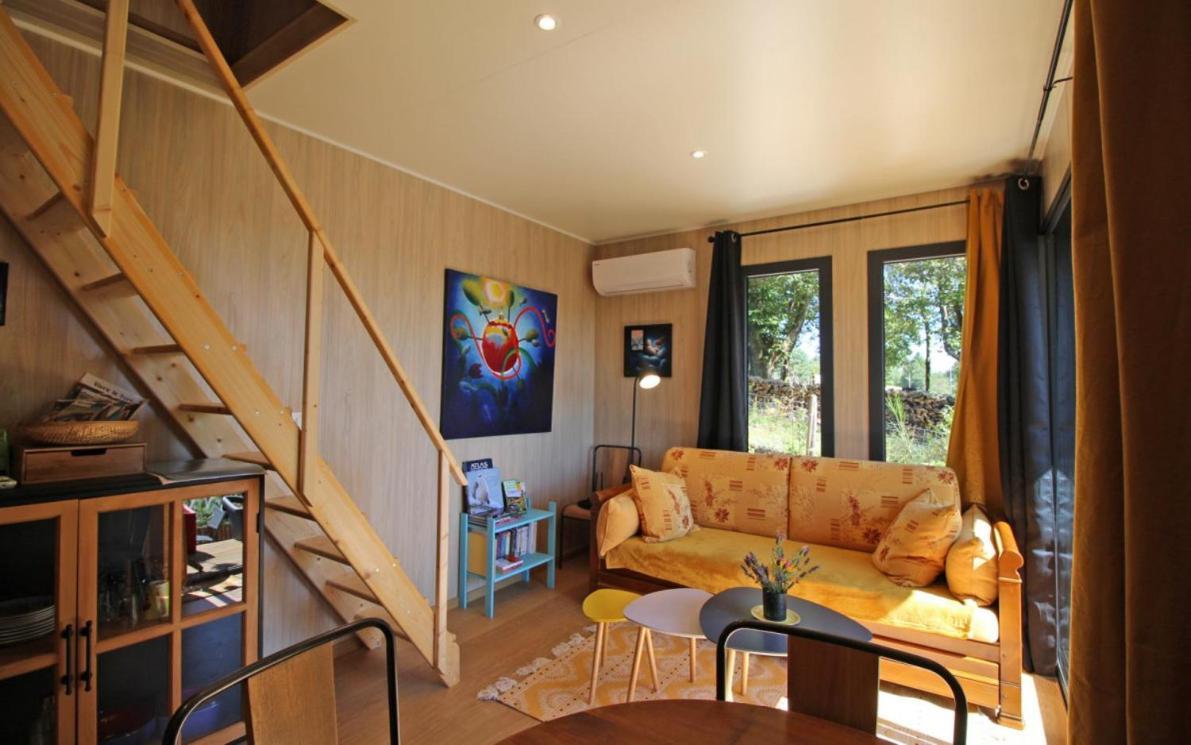 Chalet Le Petit Paradis, Mini Maison,nature,confort,calme Saint-Julien-le-Petit