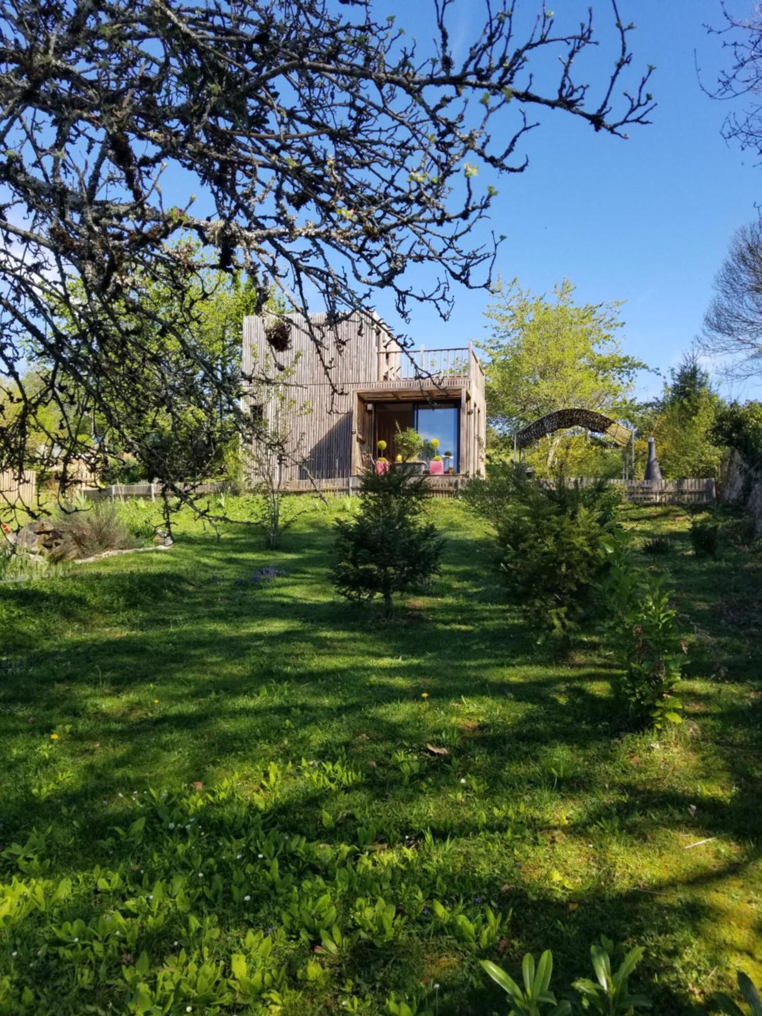 Chalet Le Petit Paradis, Mini Maison,nature,confort,calme Saint-Julien-le-Petit